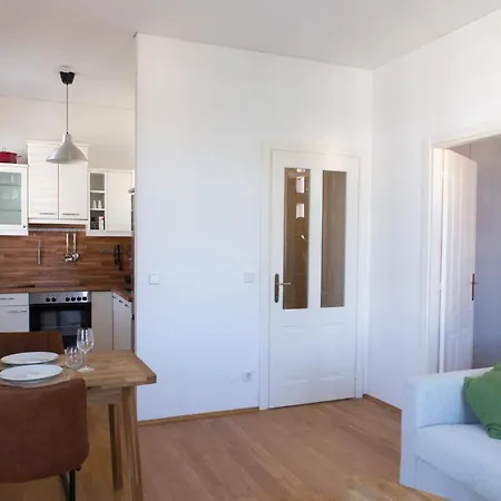 Apartment Pleasant